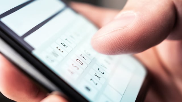 Des SMS professionnels aux conséquences disciplinaires